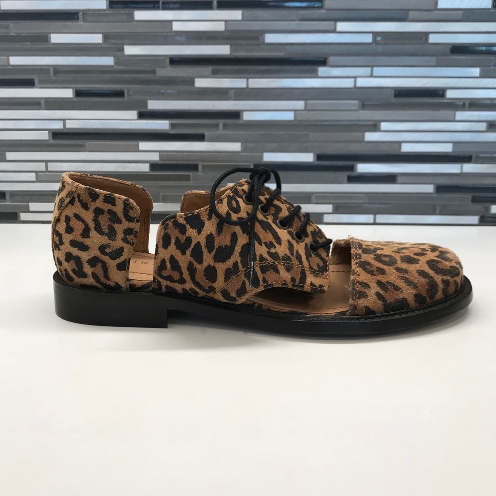 Minimarket Cutout Oxford Shoe, Leopard Print
